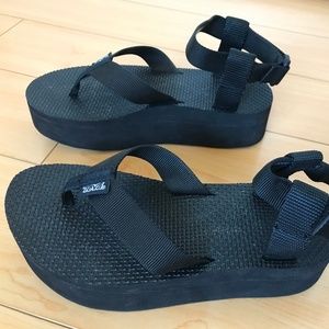 Teva Flatform Sandal
